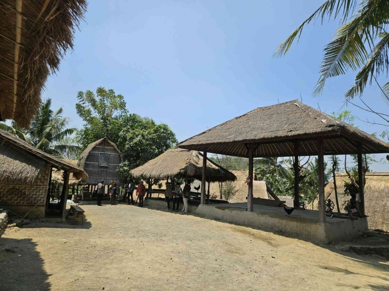 Ende Menyusuri Jejak Sasak Tempo Dulu di Kampung Adat Ende Lombok Halaman 1 ...