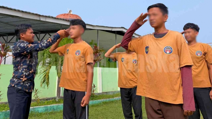 Latihan PBB mengasah kedisiplinan dan kekompakan anggota Pramuka warga binaan Rutan Pasangkayu.