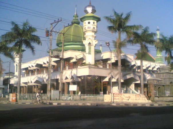 Lasem Menuju Kota Pusaka oleh Exsan Ali Setyonugroho Lasem Menuju Kota Pusaka oleh Exsan Ali Setyonugroho