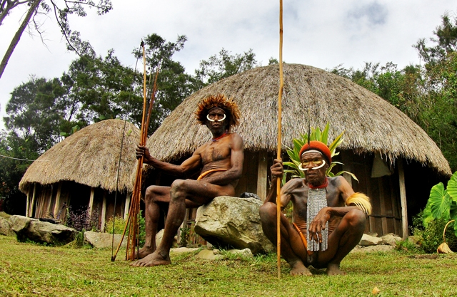 Iglo, Honai, dan Rumah Bulat Apakah Satu Nenek Moyang Iglo, Honai, dan Rumah Bulat Apakah Satu Nenek Moyang
