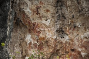 Lukisan Dinding Purba di Desa Maimai Kaimana Papua Barat Lukisan Dinding Purba di Desa Maimai Kaimana Papua Barat