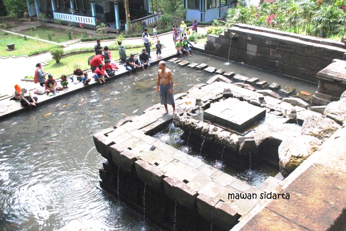 13793408811999532838