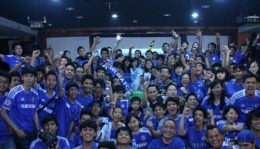 pendukung chelsea (foto: http://www.bolaindo.com/wp-content/uploads/2013/07/Chelsea-Indonesia-Supporters-Club.jpg)