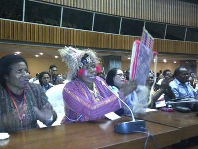 Sejarah Kain Timor dalam Budaya Tenun Ikat di Papua Barat Sejarah Kain Timor dalam Budaya Tenun Ikat di Papua Barat