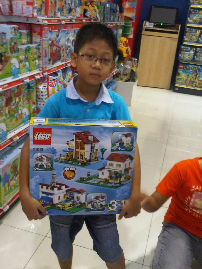 Mainan Apa yang Menjadi Favorit Anak oleh Deliana Setia Mainan Apa yang Menjadi Favorit Anak oleh Deliana Setia