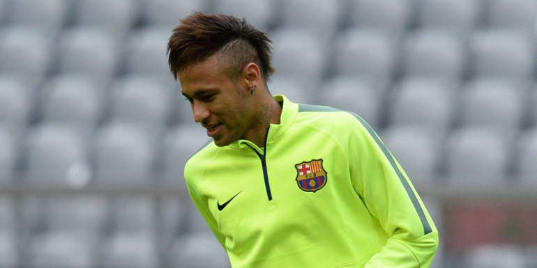 Iniesta Acungi Jempol Adaptasi Neymar di Barca