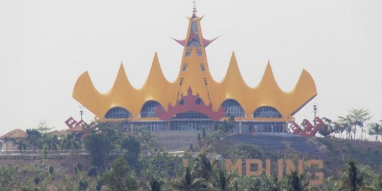 http://sosbud.kompasiana.com/2015/02/25/citra-pariwisata-lampung-di-mata-dunia-menjadi-memburuk-karena-begal-726190.html
