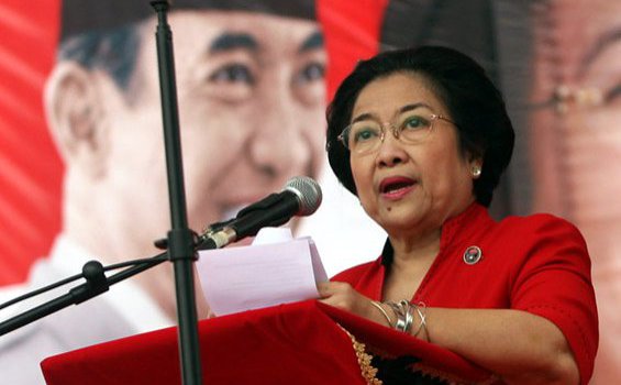 ekspresi Megawati | sumber: Tribunnews.com