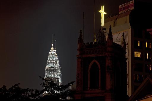 Toleransi beragama di Malaysia sedang diuji. Photo: https://s.yimg.com/
