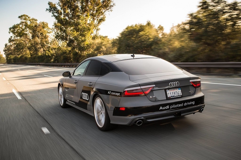 (Audi A7 Piloted Driving Car - foto: blogs.nvidia.com)