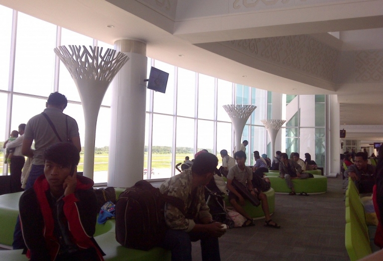 Sebagian area ruang tunggu Bandara Sepinggan (beritadaerah.co.id)