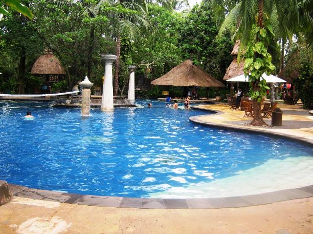 Nikmatnya Berenang Di Waterboom Lippo Cikarang Halaman All Kompasiana Com