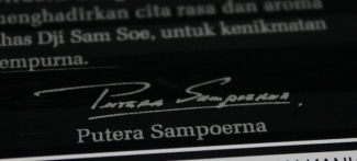 Perbandingan Tiga Tanda Tangan Presiden Soekarno Soeharto