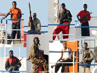 Perompak Somalia (http://kompas-palembang.blogspot.com/)