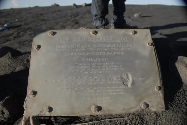 Sang Idealis Itu Berakhir Di Puncak Semeru Kompasiana Com Sang Idealis Itu Berakhir Di Puncak Semeru Kompasiana Com