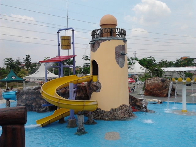 Fun At The Columbus Waterpark Kompasiana Com