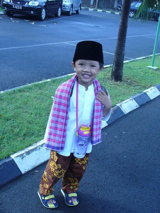 Blunder Fatal Jokowi Menghina Budaya Betawi  Foto2 oleh  Blunder Fatal Jokowi Menghina Budaya Betawi  Foto2 oleh