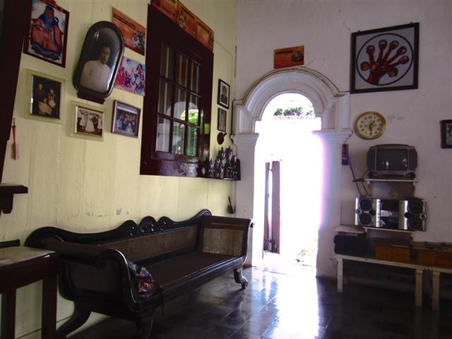 Sigit Wicaksono Sesepuh Tionghoa dan Batik Lasem Sigit Wicaksono Sesepuh Tionghoa dan Batik Lasem