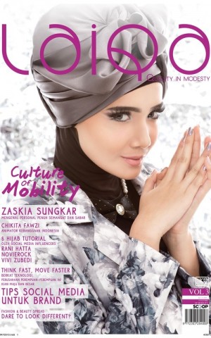  Majalah  Fashion  untuk Muslimah oleh Elly NurulJanah 