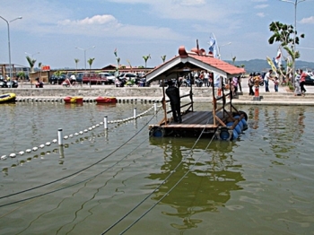 Kampung Rawa Resensi Dari Seorang Pengunjung Halaman All Kampung Rawa Resensi Dari Seorang Pengunjung Halaman All