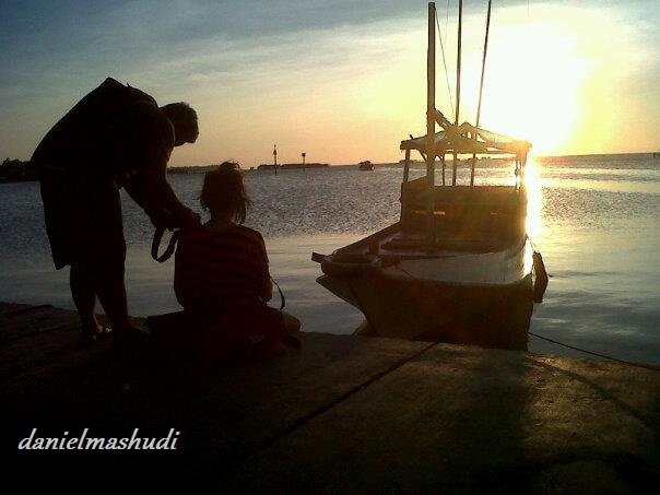 Gudskjelov! 45+  Vanlige fakta om  Foto Orang Difoto Dari Belakang? Original posted by opalo21 menurut ane dari belakang gan kalo foto dari depan, yang nyupir ga ada kerjaan juga ngehalangan jalan sambil foto kalo dari belakang bisa jadi ada orang yang penasaran sama plat bagus punya mobil ri. Gudskjelov! 45+  Vanlige fakta om  Foto Orang Difoto Dari Belakang? Original posted by opalo21 menurut ane dari belakang gan kalo foto dari depan, yang nyupir ga ada kerjaan juga ngehalangan jalan sambil foto kalo dari belakang bisa jadi ada orang yang penasaran sama plat bagus punya mobil ri.