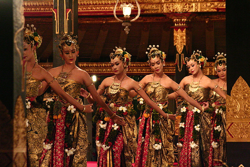Foto Artikel : The Sacred Dance of Bedhaya Ketawang - Kompasiana.com