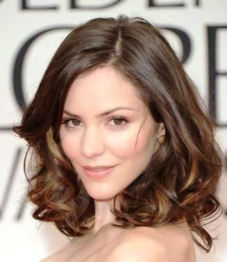 30 Model Rambut Sebahu Terbaru Muka Bulat dan Kotak oleh 30 Model Rambut Sebahu Terbaru Muka Bulat dan Kotak oleh