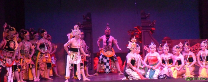 Pesona Wayang Orang Bharata di Tengah Gemerlap Kota 