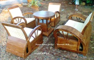 Kursi Tamu Jawa Kuno atau Kursi Sedan Bagong Gaya Desain Kursi Tamu Jawa Kuno atau Kursi Sedan Bagong Gaya Desain