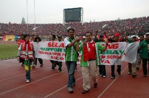 Kehadiran Bonek Di Stadion Mahanan (http://www.beritajatim.com)