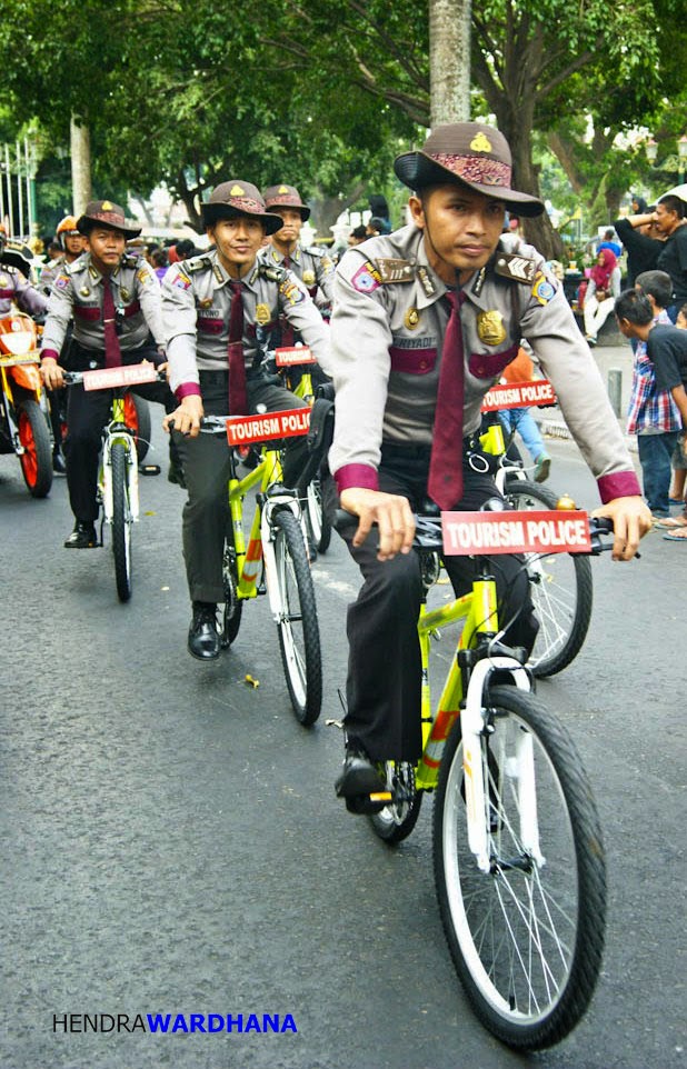 Ternyata Yogyakarta punya polisi wisata bersepeda.