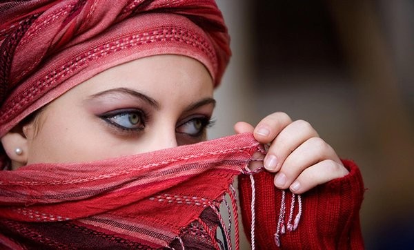 http://3.bp.blogspot.com/-1stwHdmRDds/TtSMKM5yM_I/AAAAAAAAD14/xAyo4UPP2O4/s1600/beautiful-arabian-eyes03.jpg