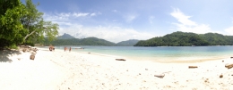 Pantai Timur Pulau Kelapa