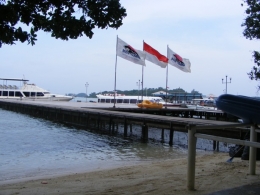 Dermaga Kapal di pulau putri Pulau Seribu
