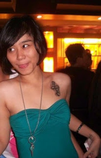 Wanita Bertatto Ternyata Keren Juga oleh Riza Riza  Wanita Bertatto Ternyata Keren Juga oleh Riza Riza