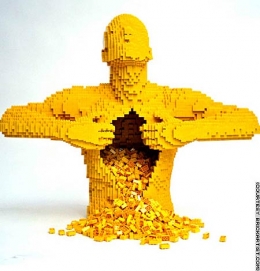 lego-sculpture