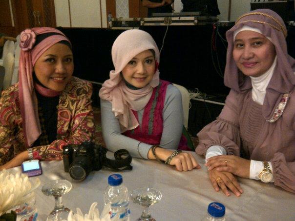 Mira Sahid, Irma dan Haya para emak di KEB hadir di acara Tribute to Mom 2012