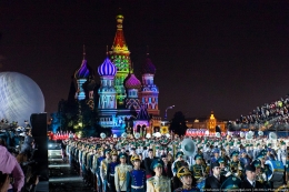 Festival Musik Militer Internasional  Menara Spasskaya (pic : kremlin-military-tattoo.ru)