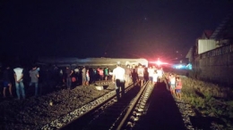 foto kecelakaan kereta api bangunkarta