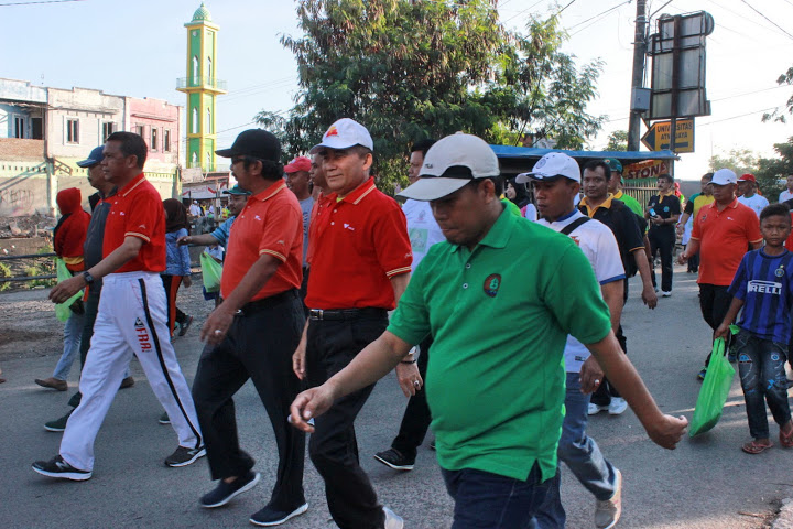 Fun Walk 2015 bersama Bupati Bantaeng dan Gubernur SulSel-8