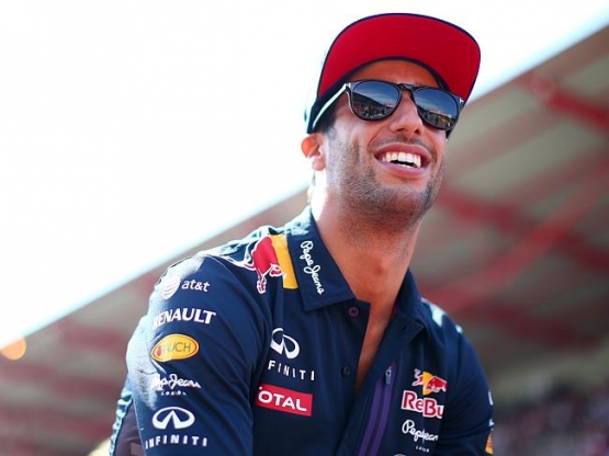 Daniel Ricciardo akan tetap membalap untuk Red Bull di tahun 2016. (Fox Sports / Getty Images)