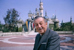 Walt Disney bisa membuktikan dia mampu!