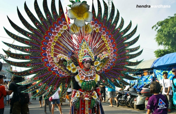 Megahnya Nusantara dalam Warna warni Karnaval  Jogja 