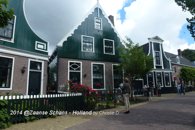 Berumur 300 Tahun Lebih Rumah di Zaanse Scans Makin Tua Berumur 300 Tahun Lebih Rumah di Zaanse Scans Makin Tua