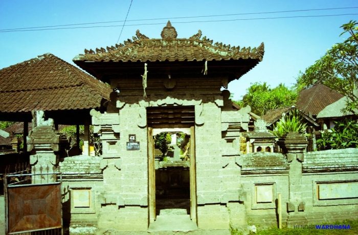 50+ Gapura Rumah Bali Minimalis Images
