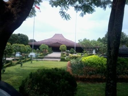 14277824921670288314