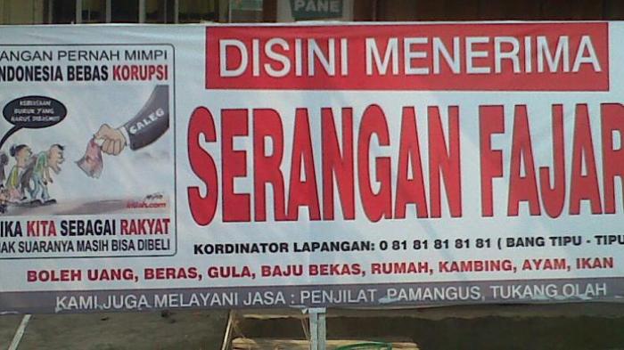 Caleg Bagi Bagi Uang Versus Caleg Berbuat Untuk Masyarakat