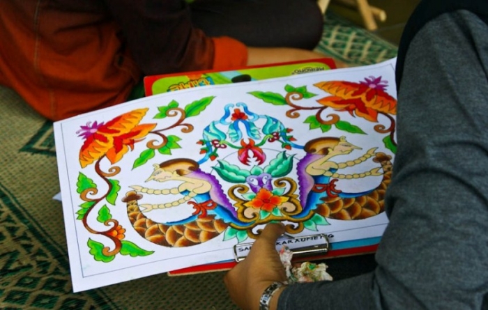 Warna-warni Batik dalam Imajinasi Anak Indonesia oleh 