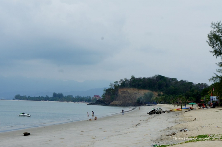 Pemandangan.pantai-foto:HennieTriana